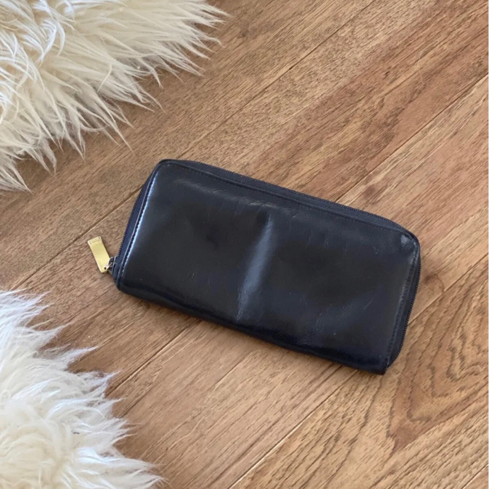Vintage DKNY Black Genuine Pebbled Leather Zip Round Wallet Clutch CLASSIC